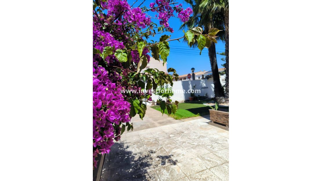 Sale - House - Orihuela Costa - Cabo Roig