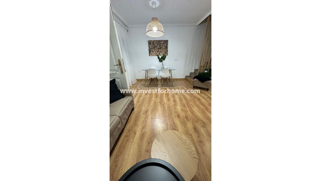 Sale - House - Orihuela Costa - La Zenia