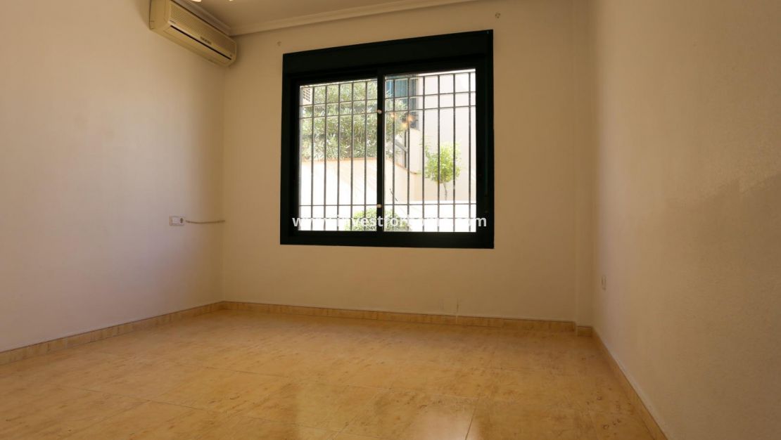 Sale - House - Orihuela Costa - Lomas De Campoamor Golf