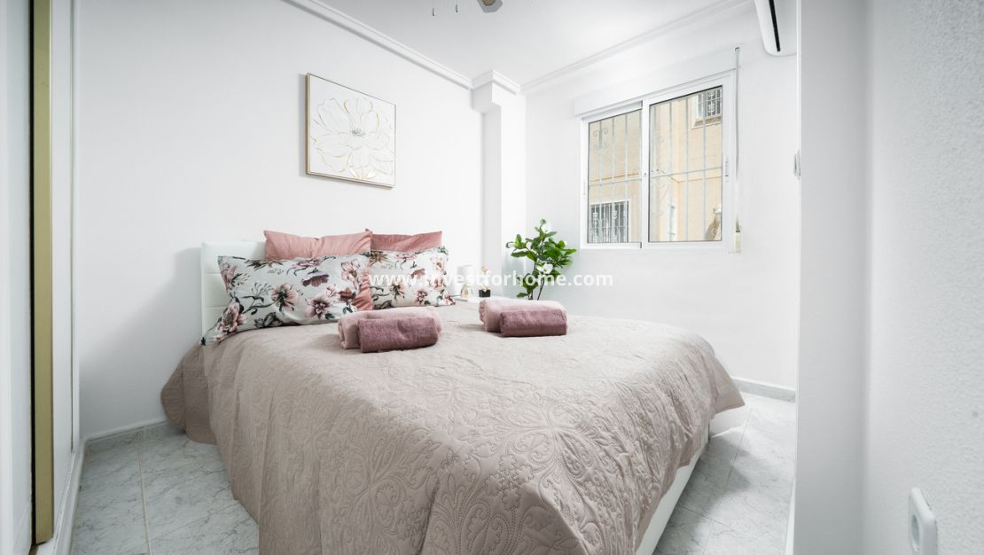 Sale - House - Orihuela Costa - Los Almendros - La Florida