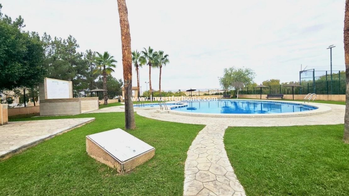 Sale - House - Orihuela Costa - Los Altos