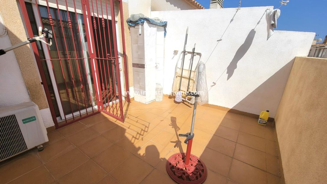 Sale - House - Orihuela Costa - Playa Flamenca