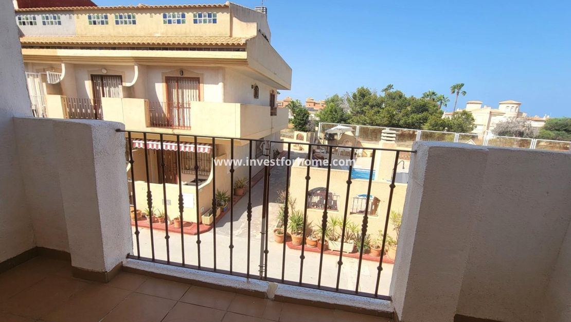 Sale - House - Orihuela Costa - Playa Flamenca