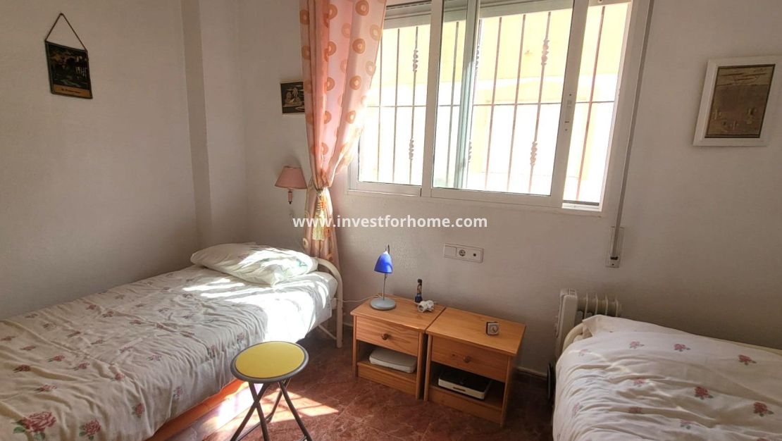 Sale - House - Orihuela Costa - Playa Flamenca