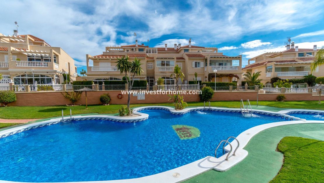 Sale - House - Orihuela Costa - Playa Flamenca