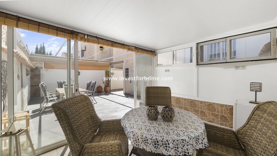 Sale - House - Orihuela Costa - Playa Flamenca