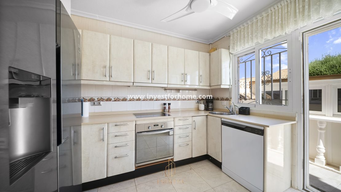 Sale - House - Orihuela Costa - Playa Flamenca