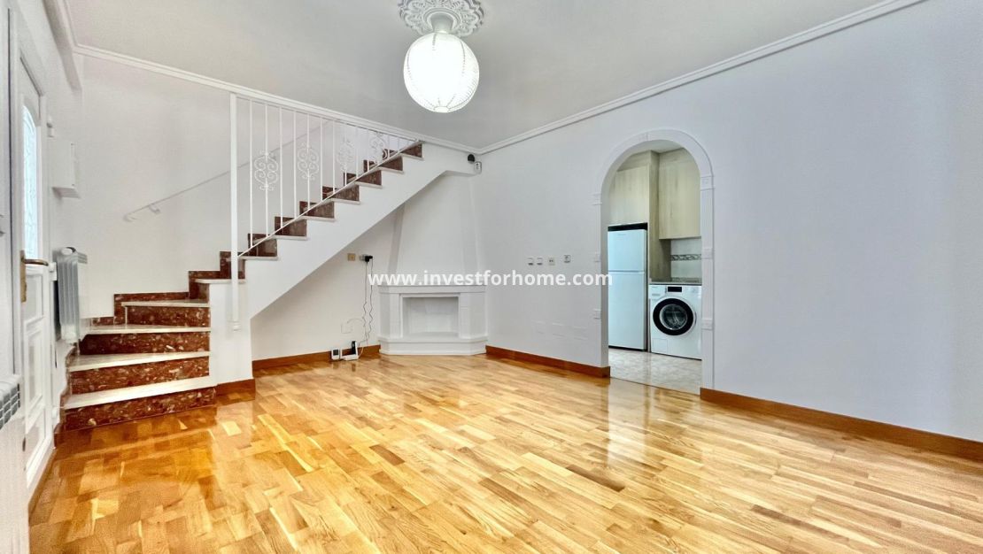 Sale - House - Orihuela Costa - Playa Flamenca