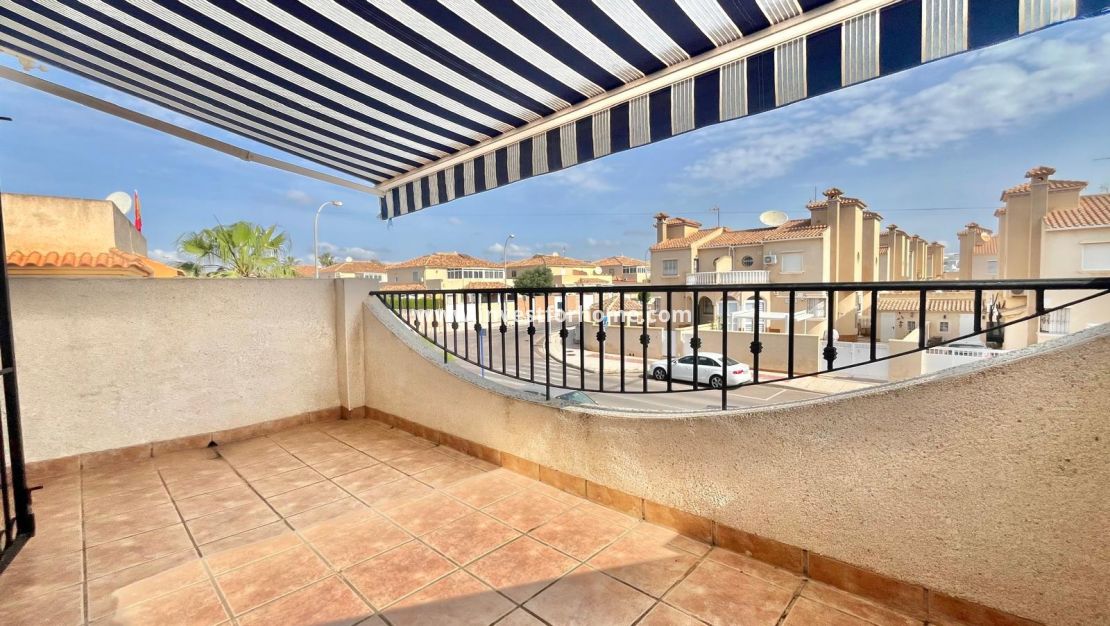 Sale - House - Orihuela Costa - Playa Flamenca