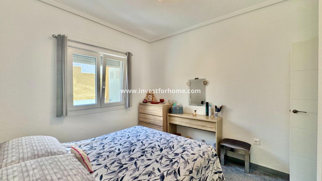 Sale - House - Orihuela Costa - Playa Flamenca