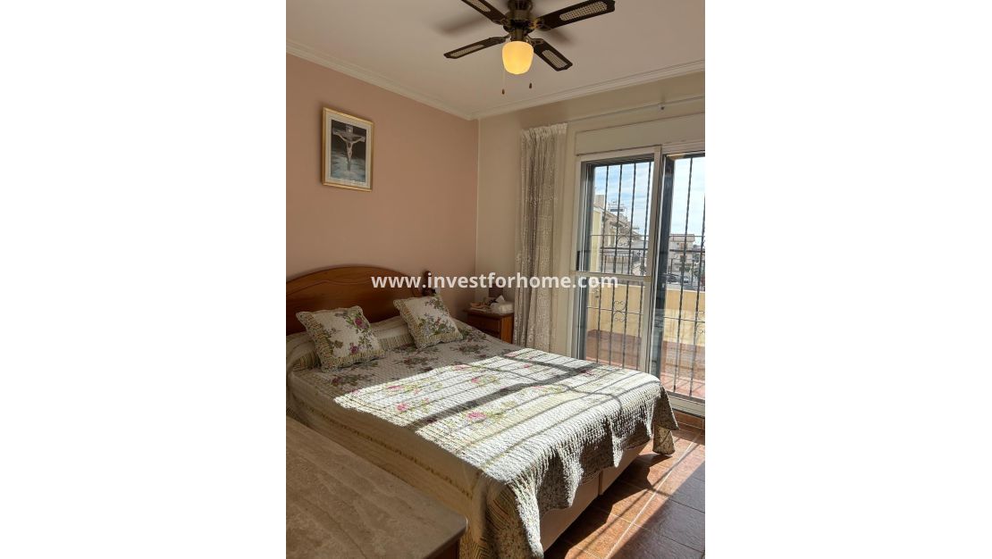 Sale - House - Orihuela Costa - Punta Prima