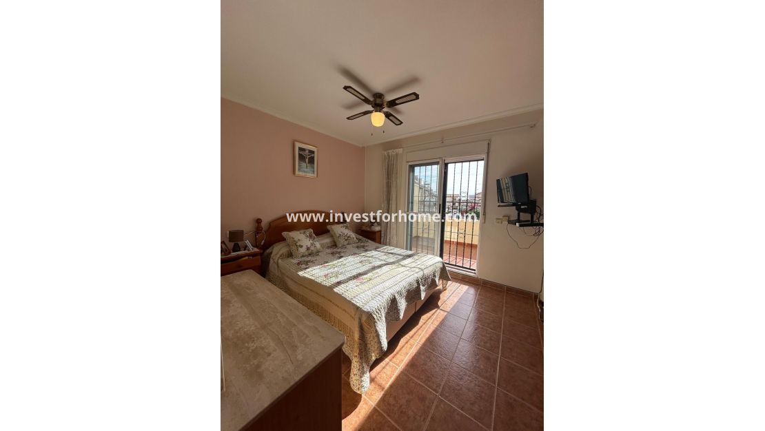 Sale - House - Orihuela Costa - Punta Prima