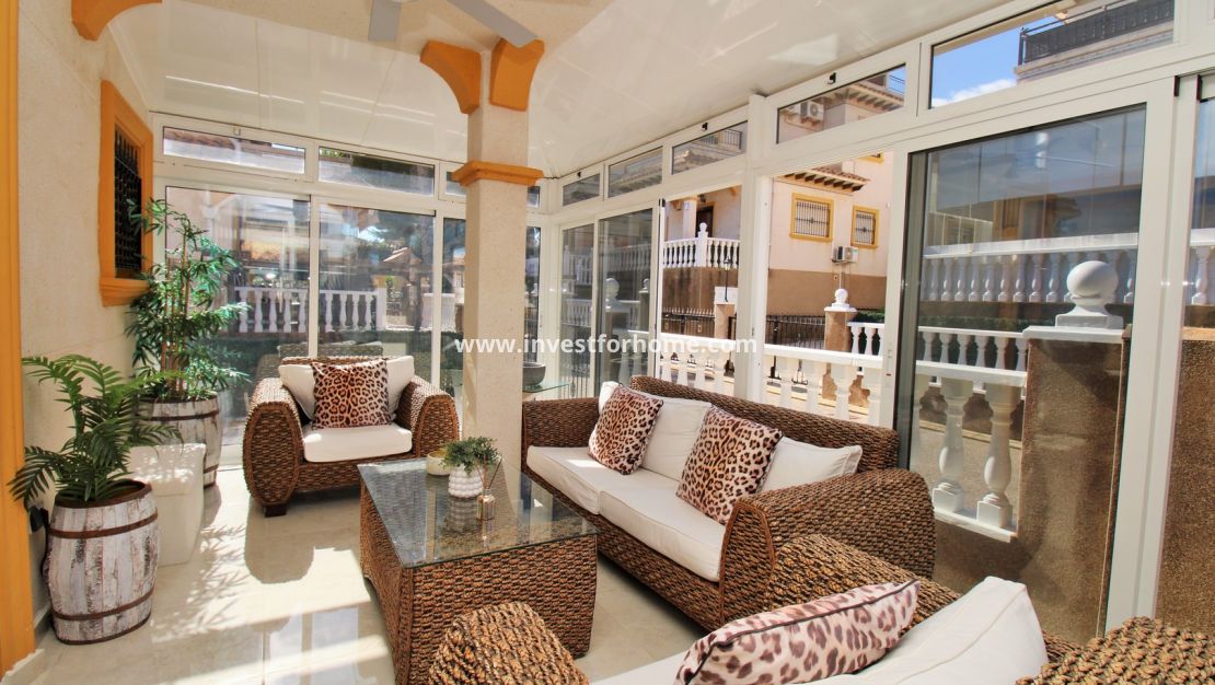 Sale - House - Orihuela Costa - Villamartín