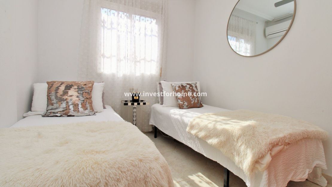 Sale - House - Orihuela Costa - Villamartín
