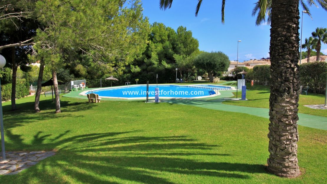 Sale - House - Orihuela Costa - Villamartín