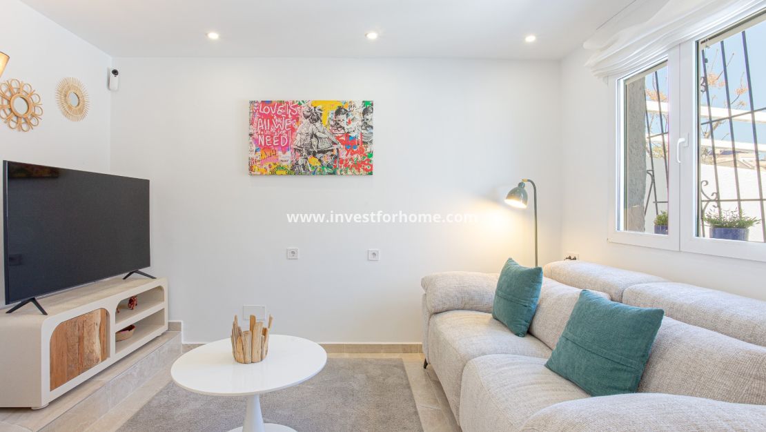 Sale - House - Pilar de la Horadada - La Torre de La Horadada