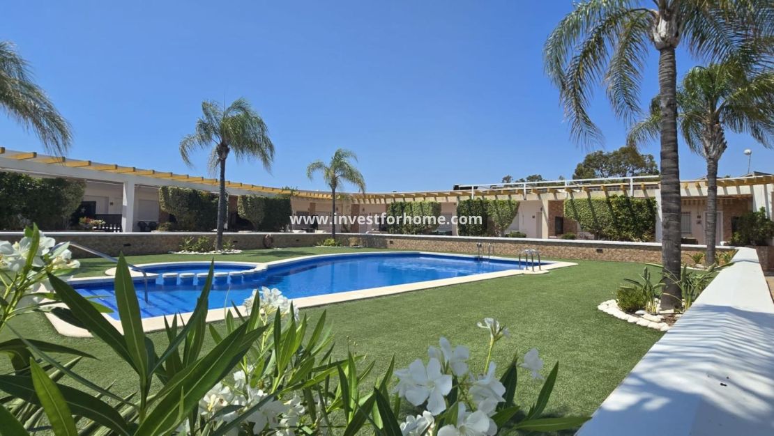 Sale - House - Pilar de la Horadada - Mil Palmeras