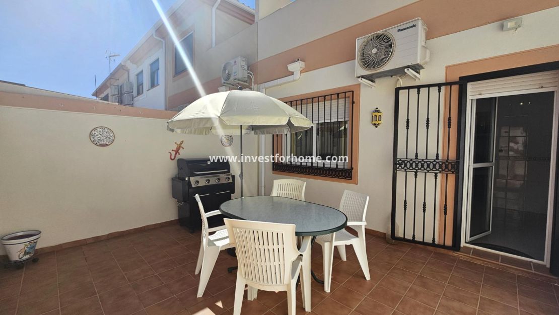Sale - House - Pilar de la Horadada - Torre De La Horadada