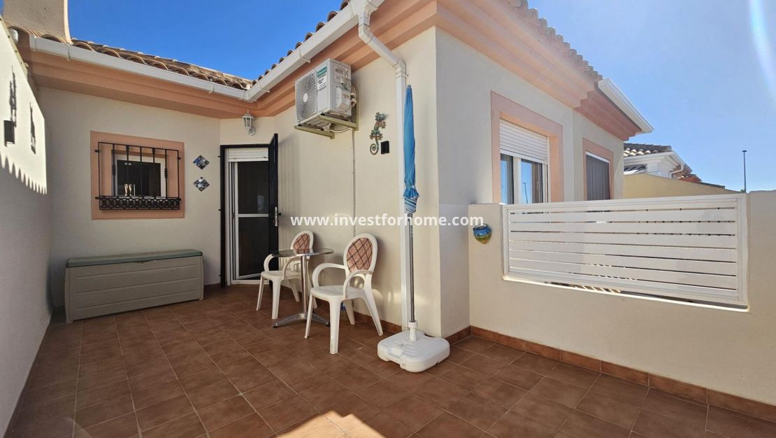Sale - House - Pilar de la Horadada - Torre De La Horadada
