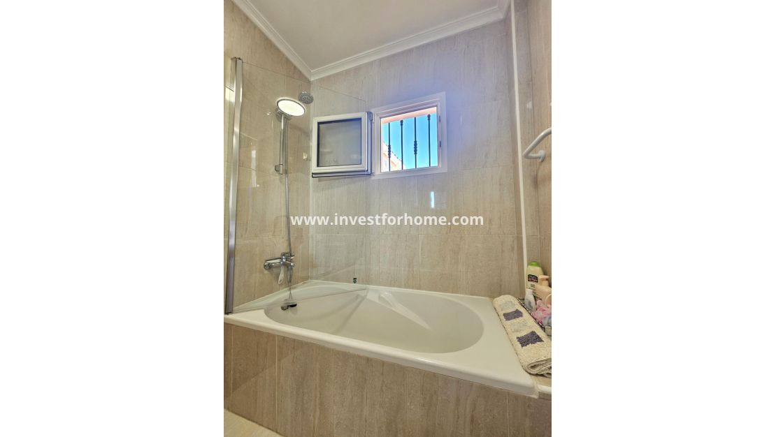 Sale - House - Pilar de la Horadada - Torre De La Horadada