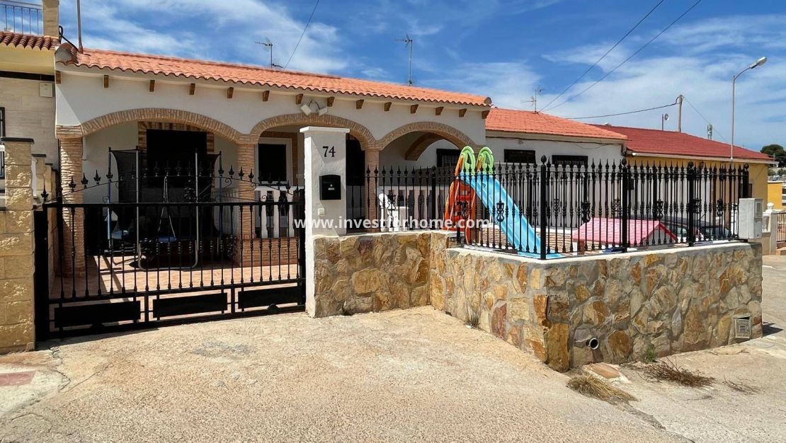 Sale - House - Pilar de la Horadada - Zona Pueblo