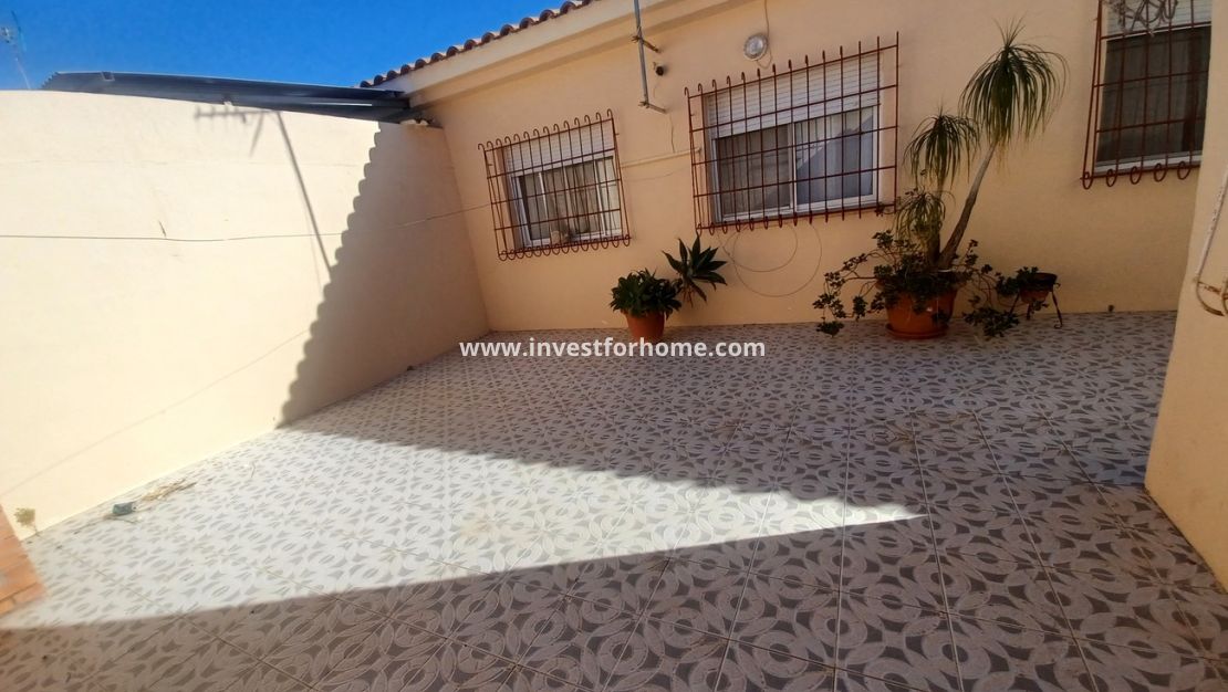 Sale - House - Roldan - Inland