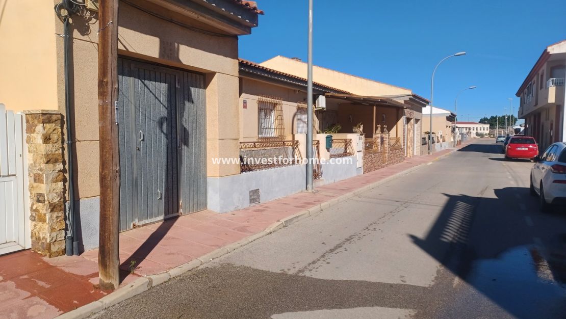 Sale - House - Roldan - Inland