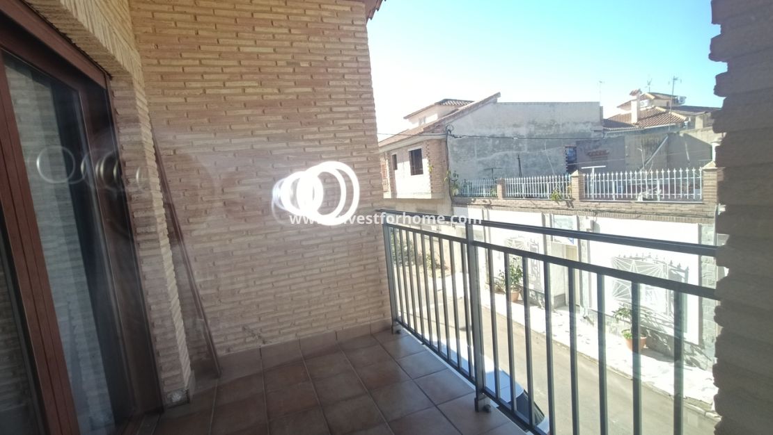 Sale - House - Roldan - Inland