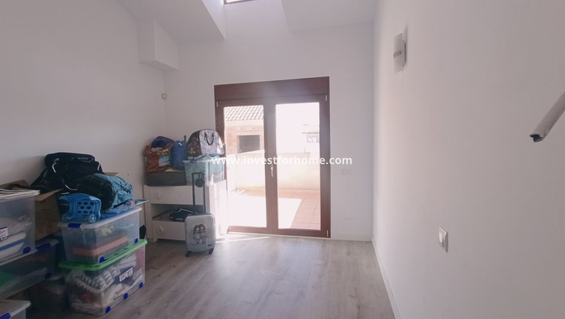 Sale - House - Roldan - Inland