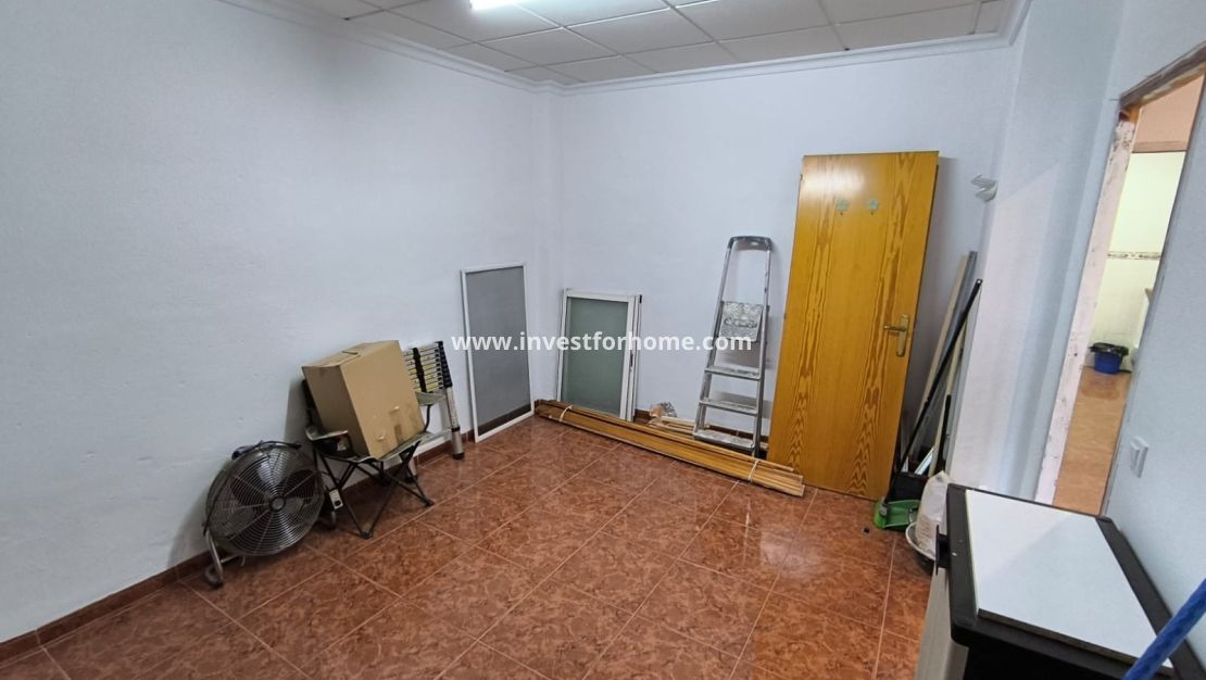Sale - House - Salinas - Inland