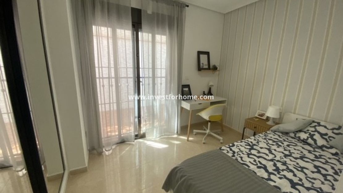 Sale - House - San Miguel de Salinas - Inland