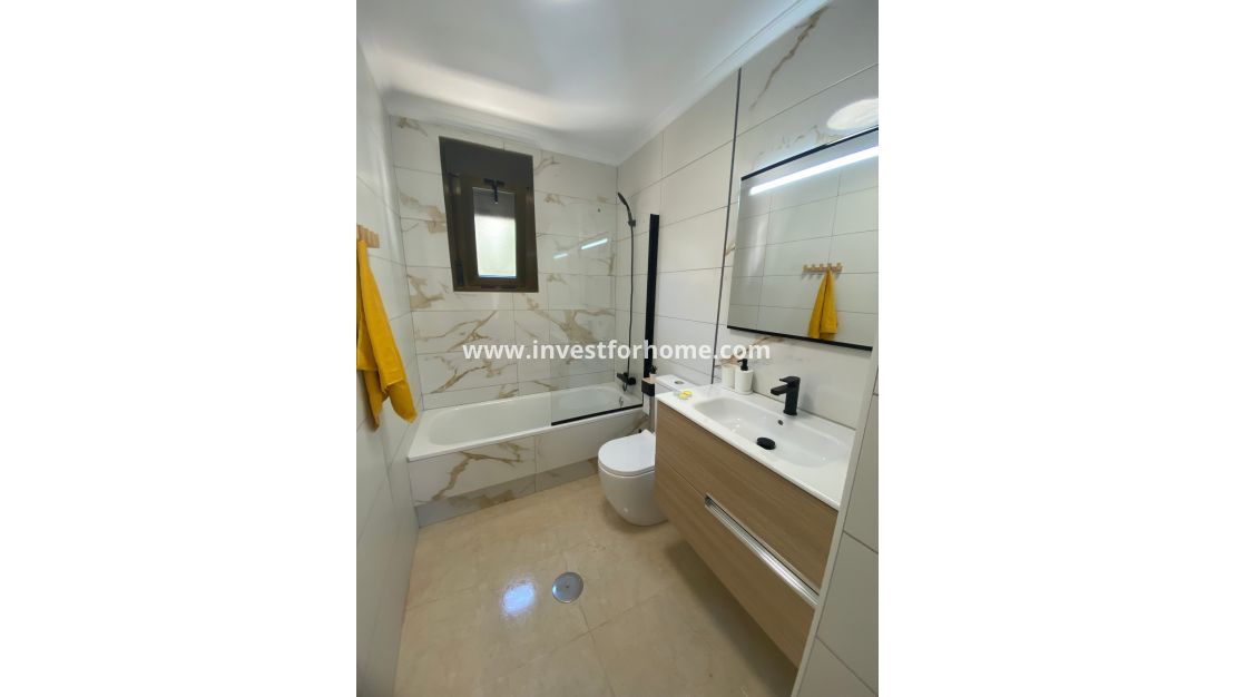 Sale - House - San Miguel de Salinas - Inland