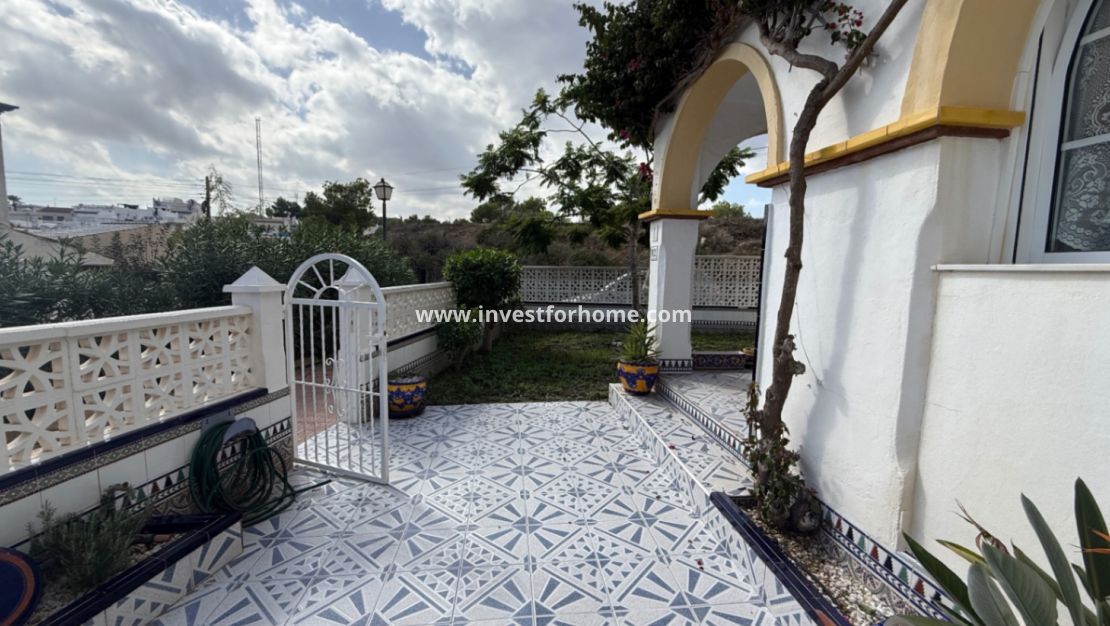 Sale - House - San Miguel de Salinas - Inland