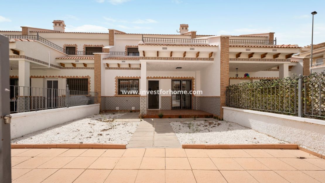 Sale - House - San Miguel de Salinas - Inland