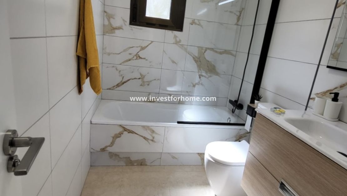 Sale - House - San Miguel de Salinas - Inland