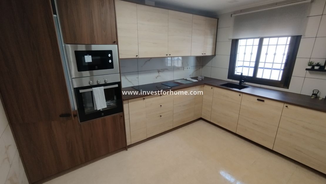 Sale - House - San Miguel de Salinas - Inland