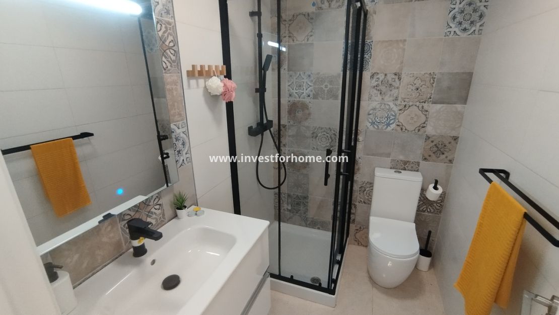 Sale - House - San Miguel de Salinas - Inland