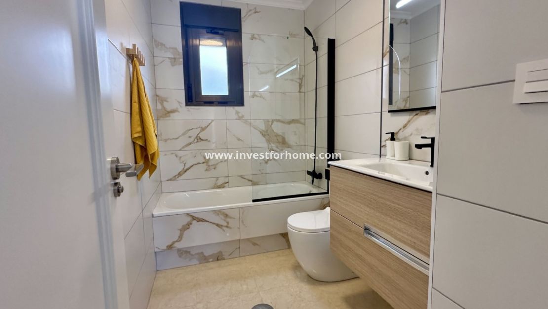 Sale - House - San Miguel de Salinas - Inland