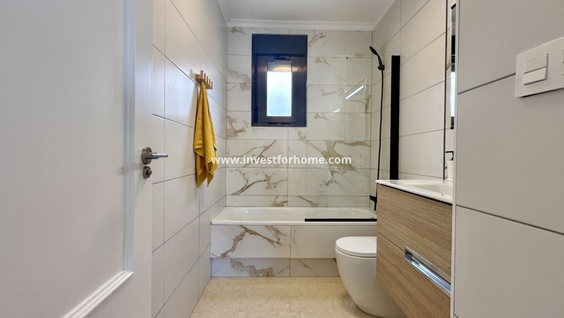 Sale - House - San Miguel de Salinas - Inland