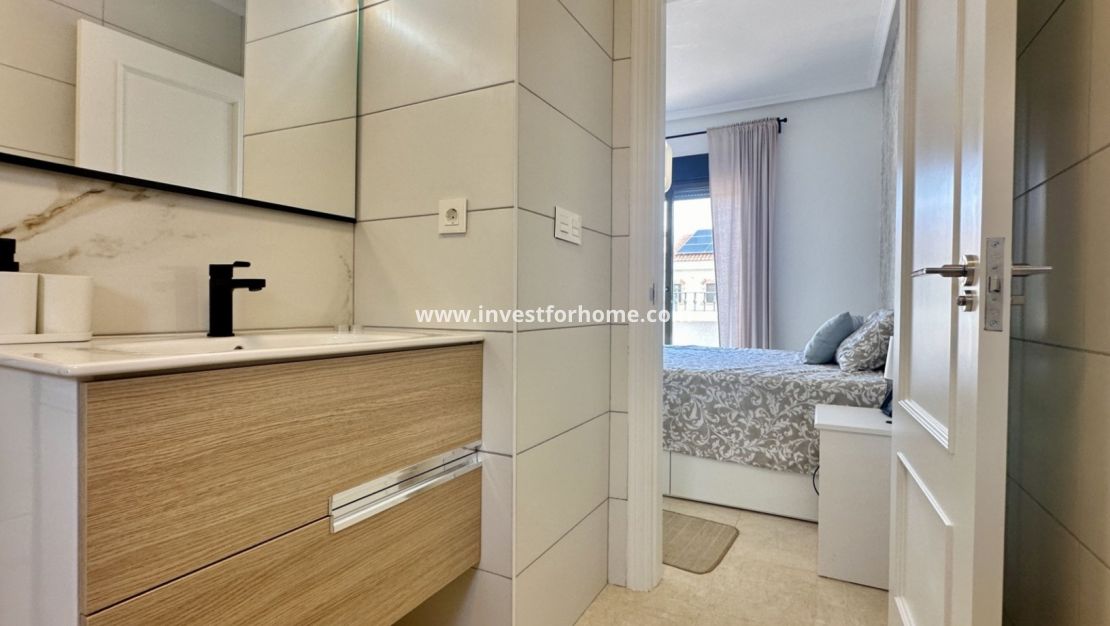 Sale - House - San Miguel de Salinas - Inland