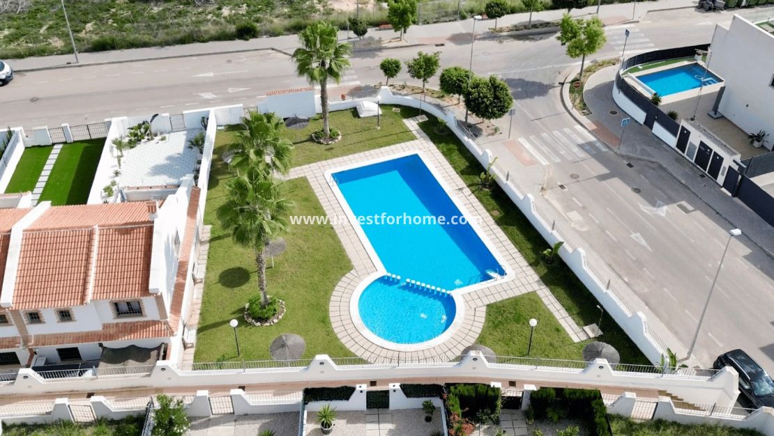 Sale - House - San Miguel de Salinas - Inland