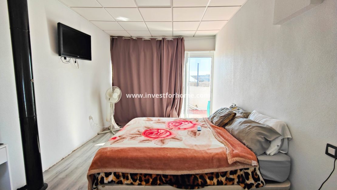 Sale - House - San Miguel de Salinas - Inland