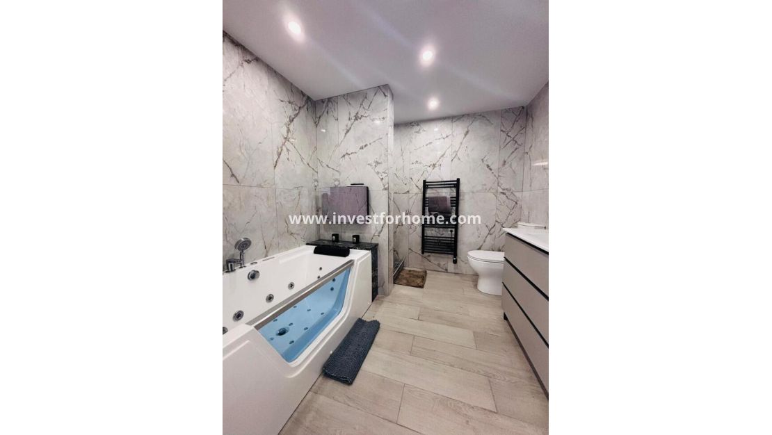 Sale - House - San Miguel de Salinas - Inland