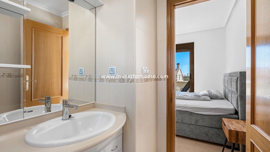 Sale - House - San Miguel de Salinas - Inland