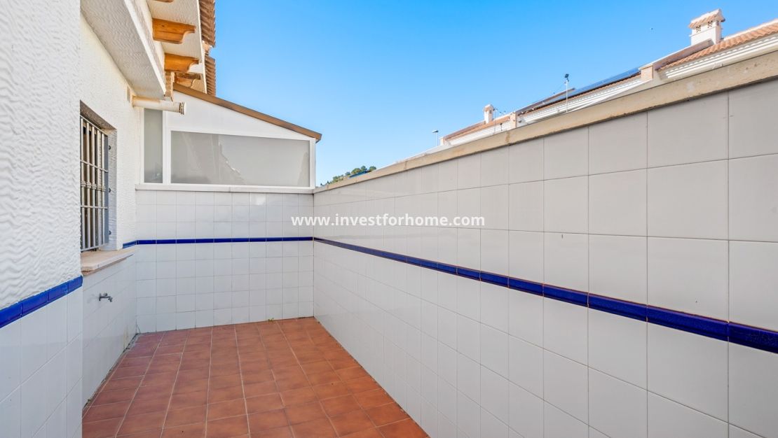 Sale - House - San Miguel de Salinas - Inland
