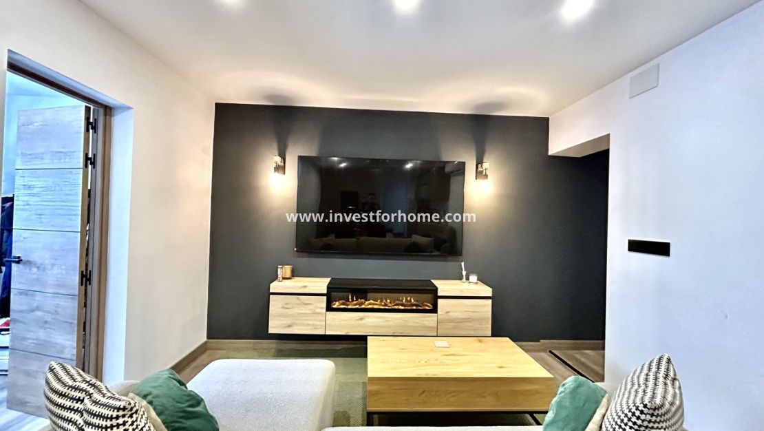 Sale - House - San Miguel de Salinas - Inland