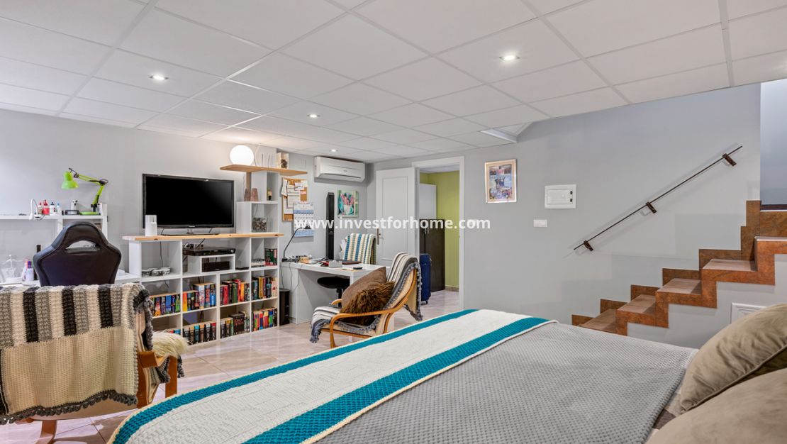 Sale - House - San Miguel de Salinas - Inland