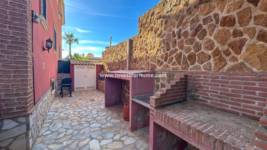 Sale - House - San Miguel de Salinas - Inland
