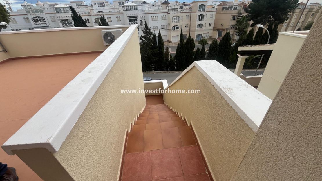 Sale - House - San Miguel de Salinas - Las Filipinas