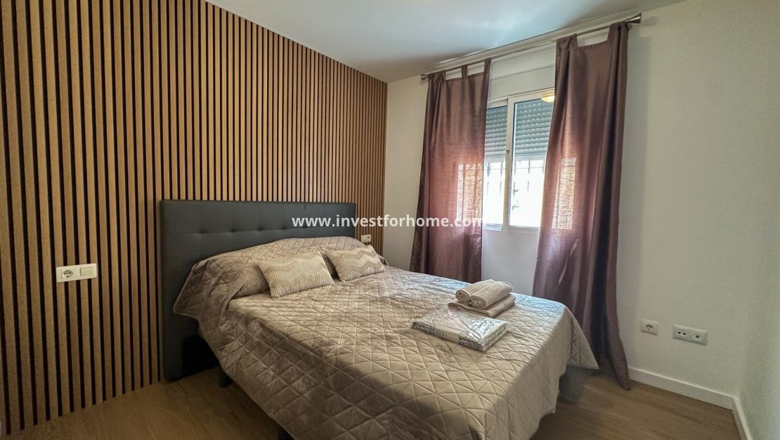 Sale - House - San Miguel de Salinas - Las Filipinas